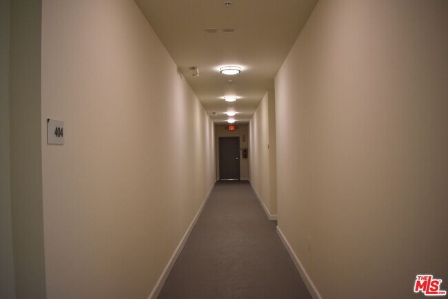 Building Photo - 4504 Colbath Ave