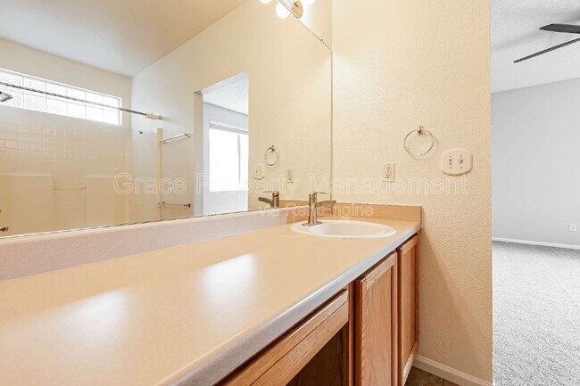 Building Photo - 8334 S Quay Ct