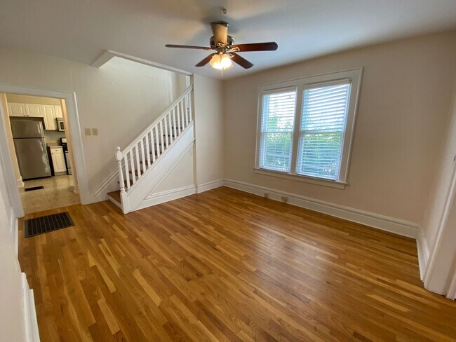 Building Photo - E 4th Ave 88-90 NCR