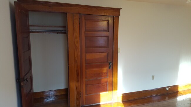 Bedroom 2 - 59 Park Ave