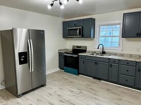 Building Photo - 928 Farmer St