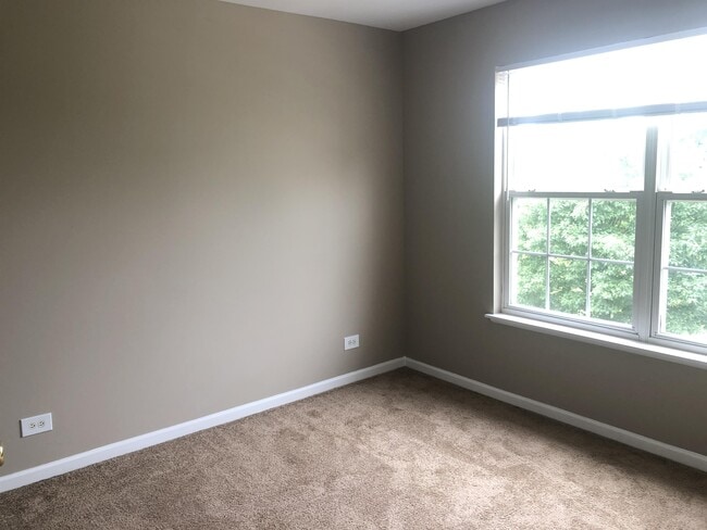 Building Photo - 754 Thornbury Ct