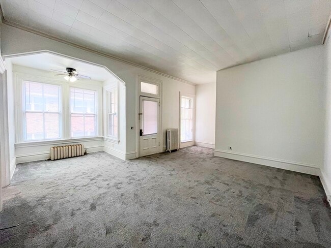 Building Photo - 637 McHenry Ave