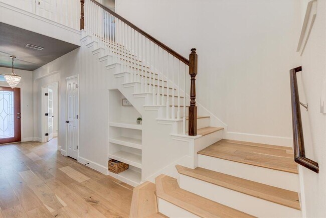 Building Photo - 11129 Cap Stone Dr