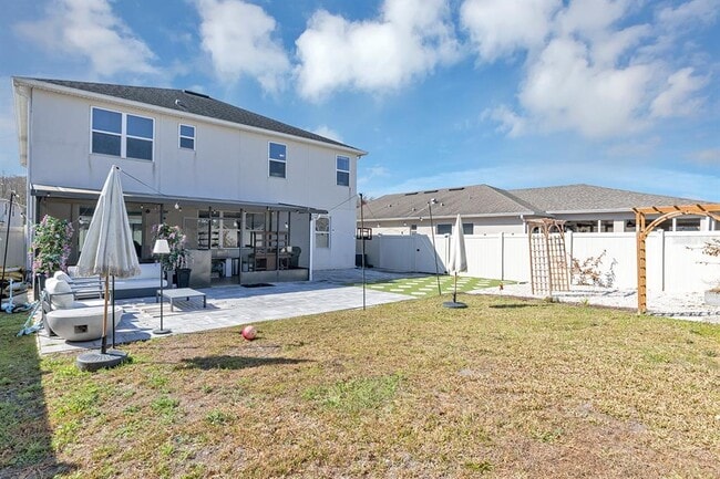 Building Photo - 3471 Dovetail Ave