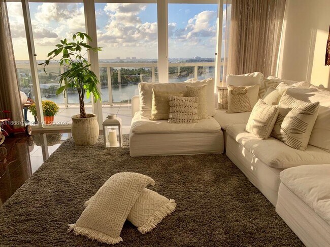 Building Photo - 6301 Collins Ave