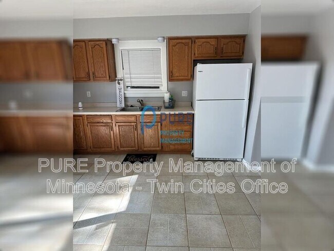 Building Photo - 1212 Sibley St