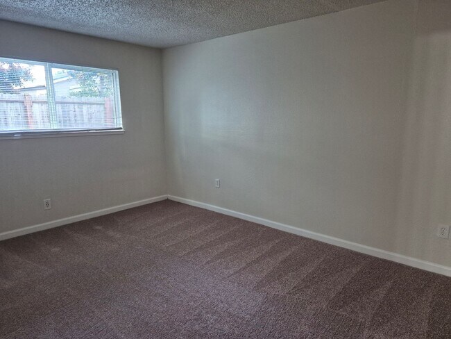 Building Photo - 3926001/70