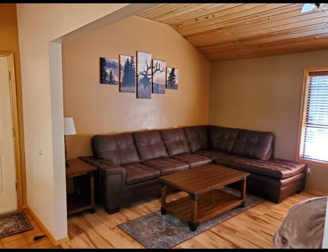 Building Photo - 7144 Moon Creek Cir
