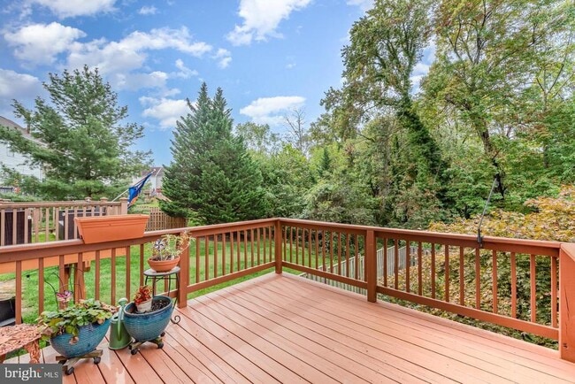 Building Photo - 3954 Forest Valley Rd