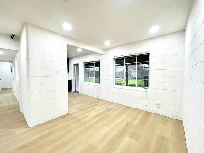 Building Photo - 5119 58th St