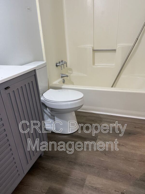 Building Photo - 2757 Jobee Dr