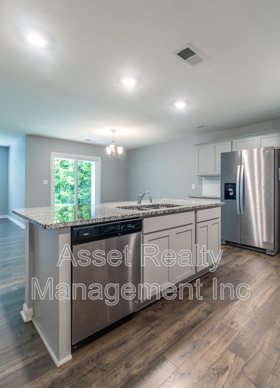 Building Photo - 1614 River Poppy Road