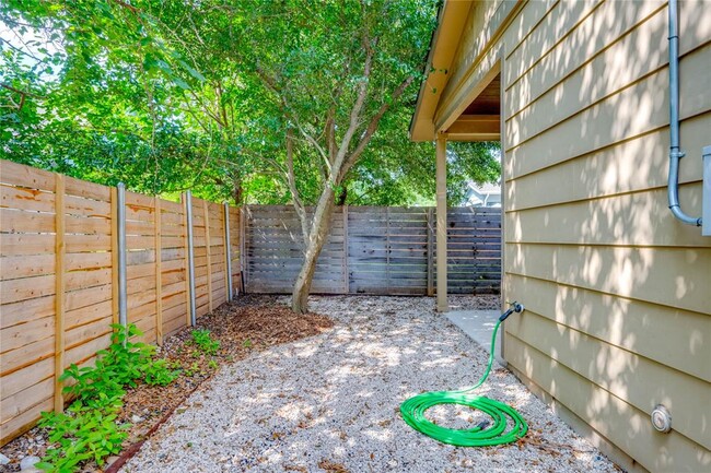 Building Photo - 3513 Marcae Ct