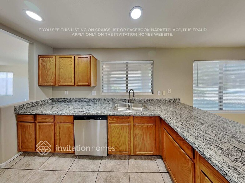 Building Photo - 8109 W Whyman Ave