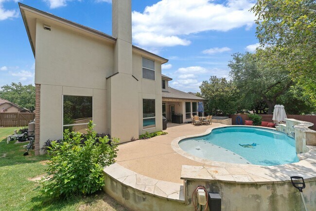Building Photo - Stunning Home with Pool Now Available in t...