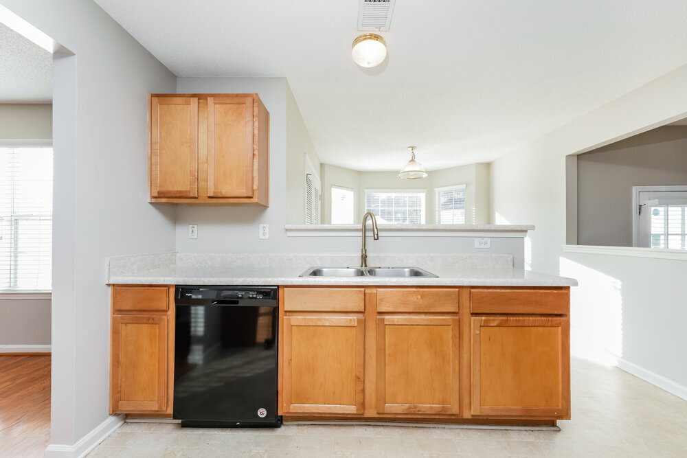 Building Photo - 425 Canoga Ct