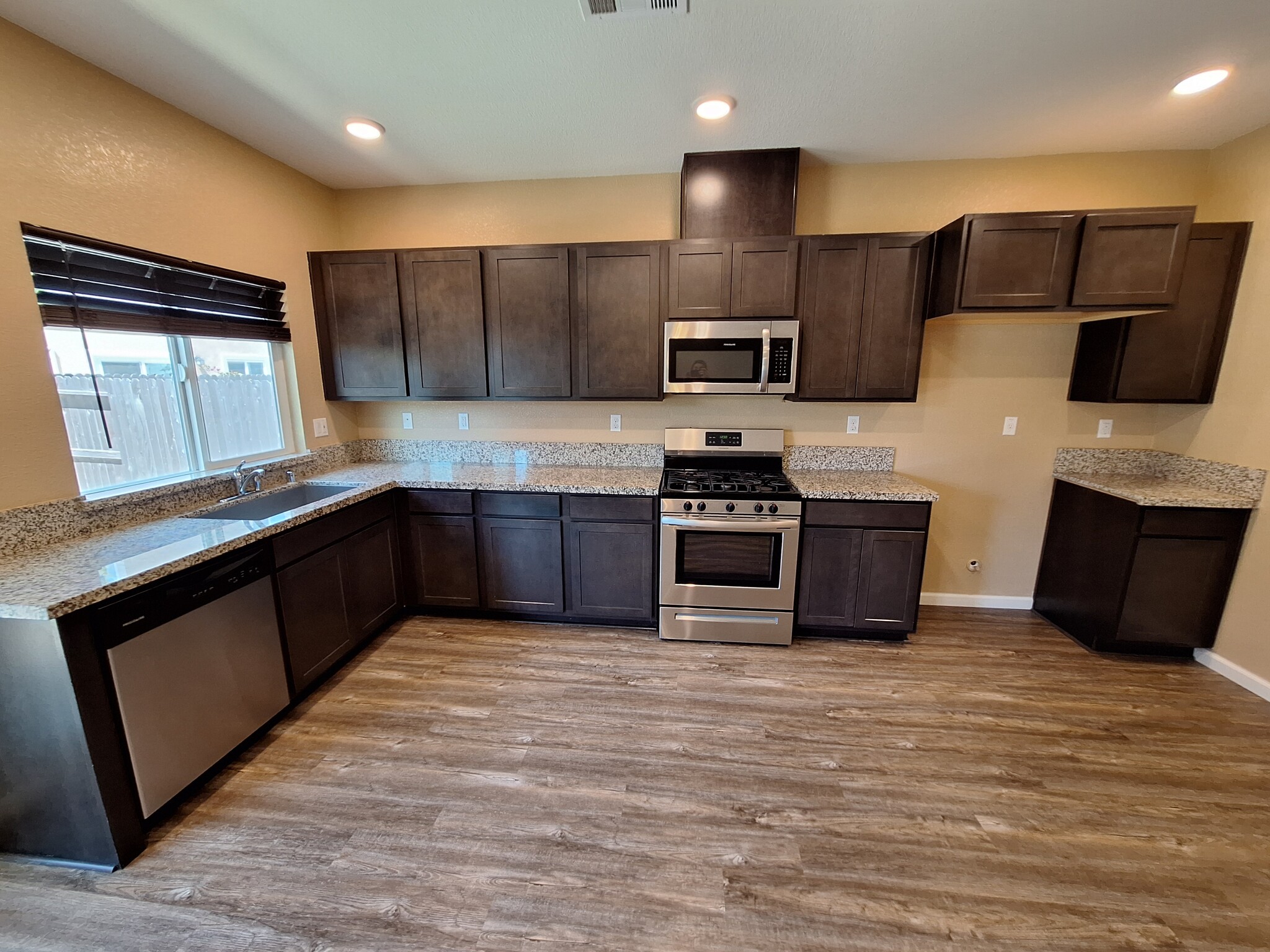 Building Photo - 4335 Ibiza Island Way