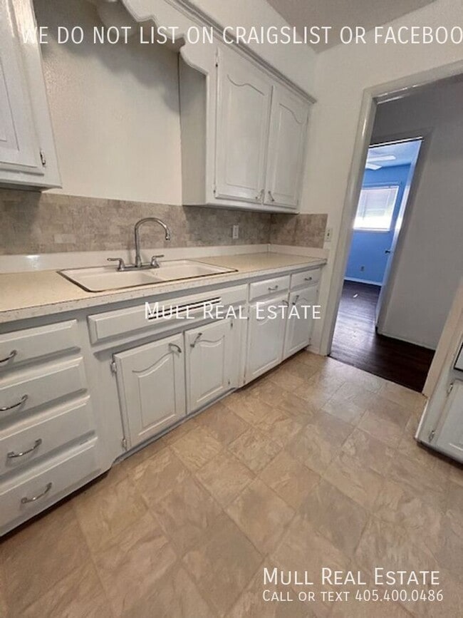 Building Photo - 9721 Lyric Ln