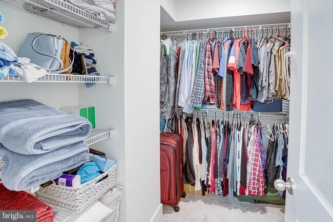 Building Photo - 1576 Meadowlark Glen Rd