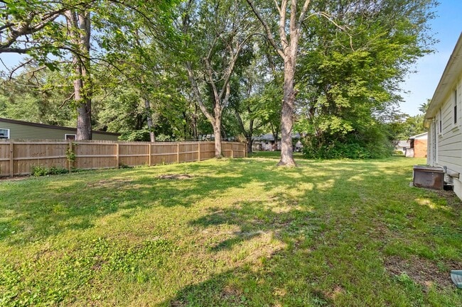 Building Photo - Super Cute 3 Bedroom in Fayetteville!