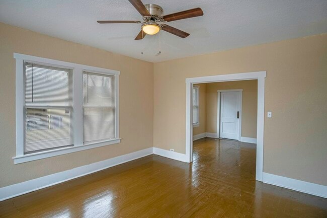 Building Photo - 1101 Gibbs St