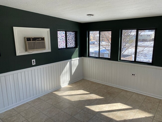 Building Photo - Great corner lot home backing up to open s...