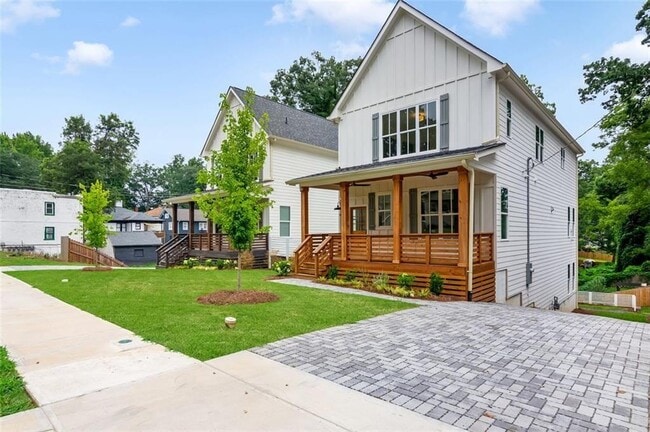 Primary Photo - 830 Gaston St SW