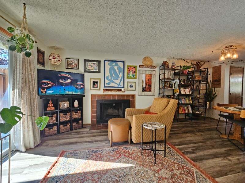 Building Photo - 2931 SE Bluebird Dr