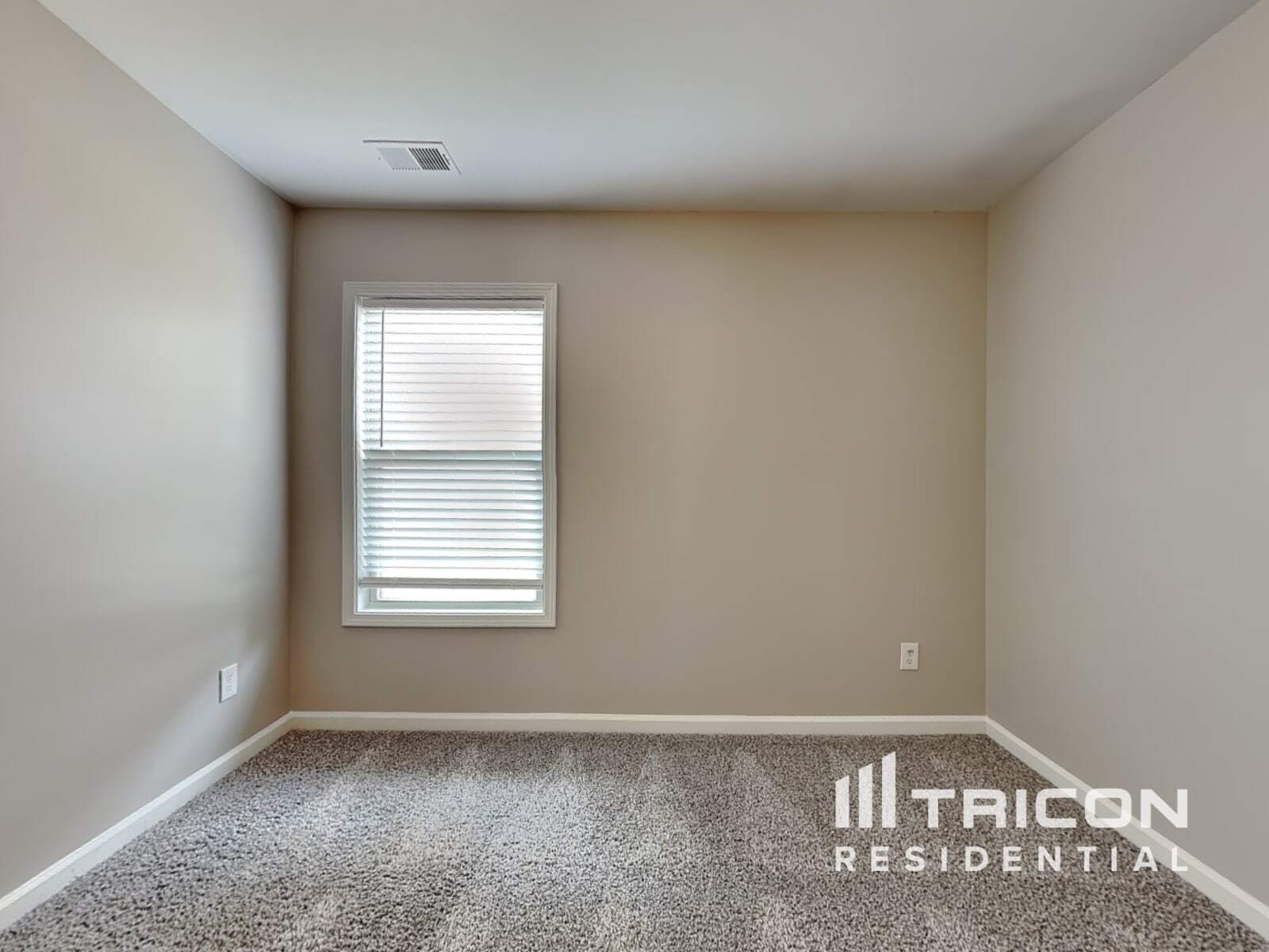 Building Photo - 3952 Margaux Dr