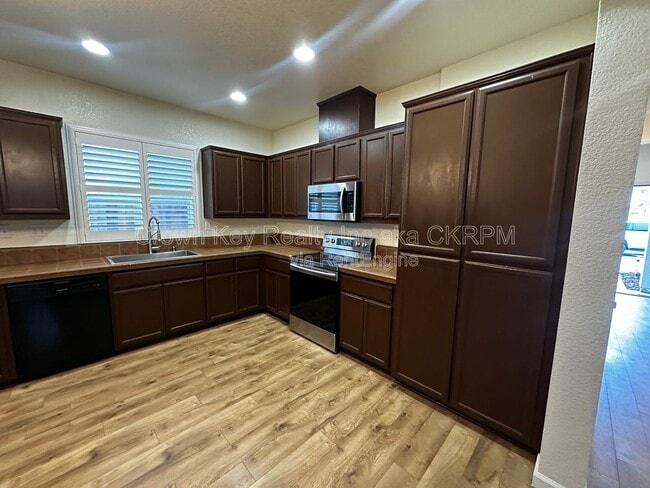 Building Photo - 2608 Greenleaf St