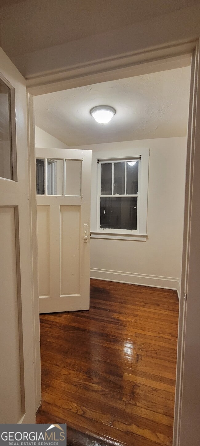 Building Photo - 651 W 42nd St