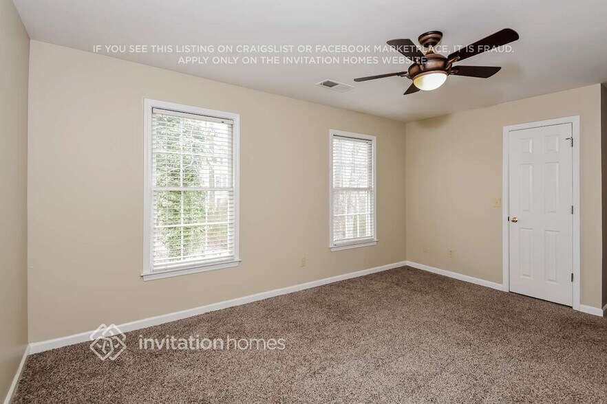 Building Photo - 613 Dahlia Way