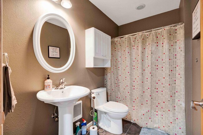 Building Photo - 3670 Sabertooth Trail