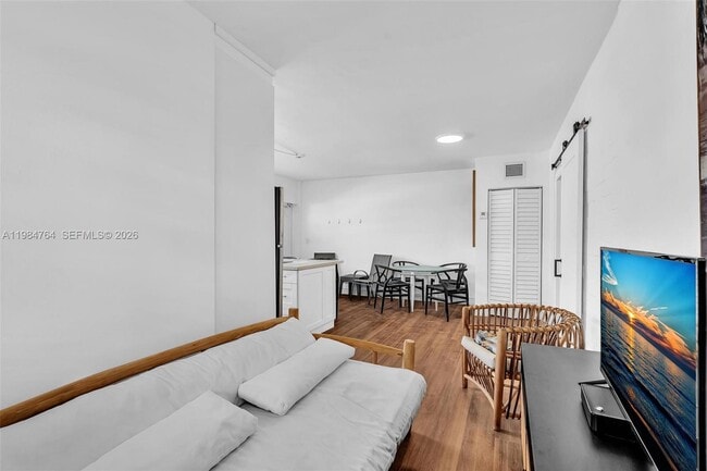 Building Photo - 4144 El Mar Dr