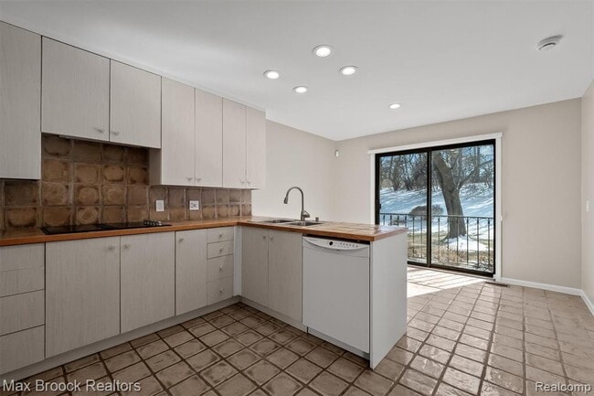 Building Photo - 1131 Timberview Trail