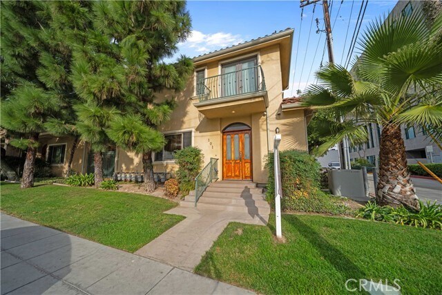 Primary Photo - 216 N Buena Vista St