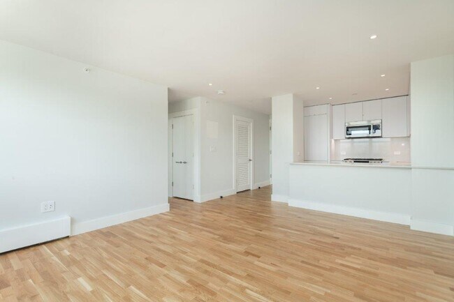 Building Photo - 1410 Columbia Rd