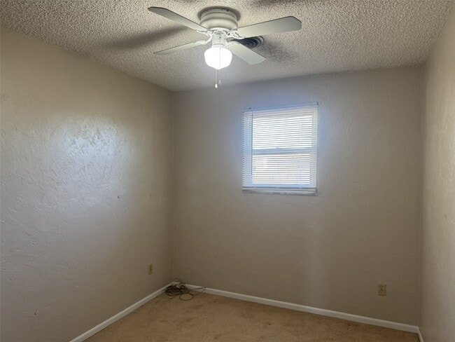 Building Photo - 106 Osterhage Dr