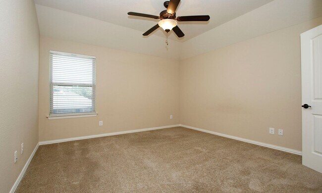 Building Photo - 13827 Slate Mountain Ln