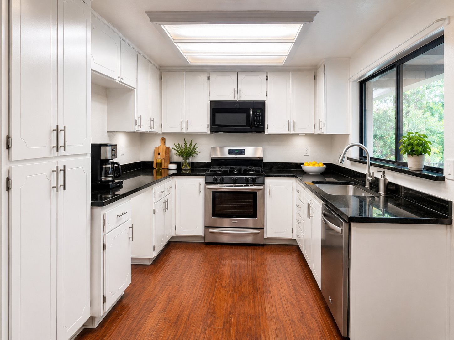 Building Photo - 9591 Appalachian Dr