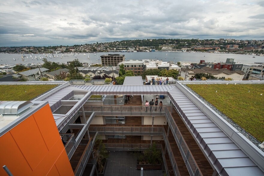 Interior Photo - Dexter Hayes