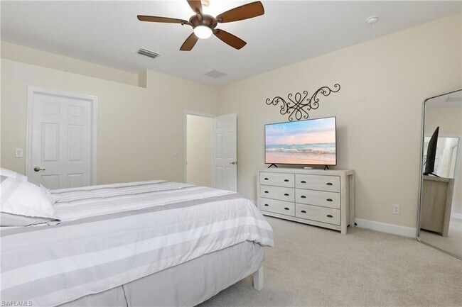 Building Photo - 13818 Farnese Dr