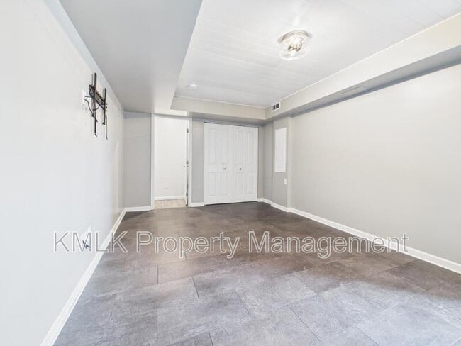 Building Photo - 4037 N Steels Cir
