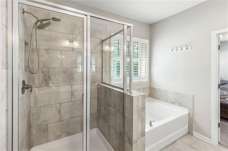 Building Photo - 4260 Essex Pond Wy