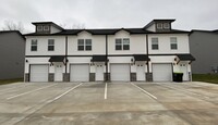 Building Photo - 1036 Glenkirk Dr
