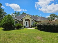 Building Photo - 4Br/2.5Ba Huge home with a sunroom