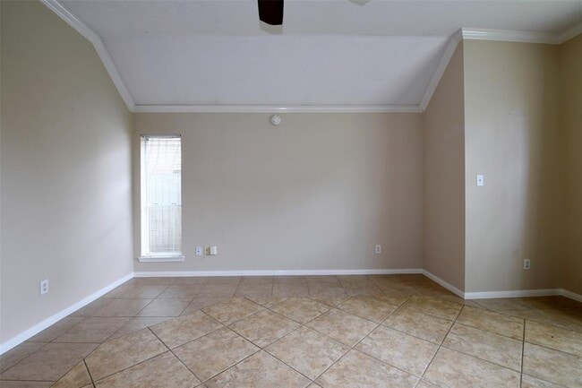 Building Photo - 18719 Racquet Sports Way