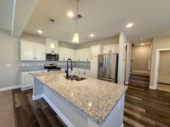 Building Photo - 1860 Sea Horse Rd