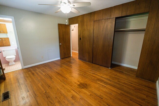 Building Photo - 3BR/2BA Home